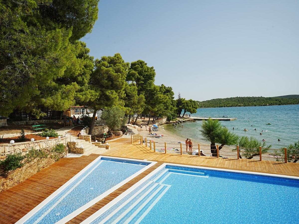 Mediteran Travel Mobile Homes Miran Pirovac Dış mekan fotoğraf